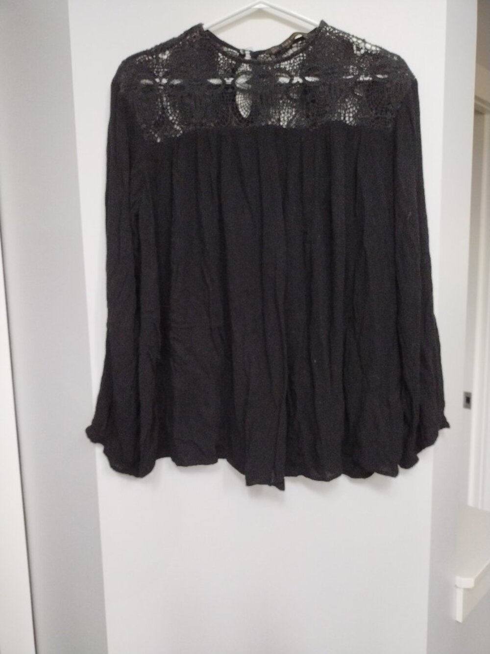 Zara peasant style boho long sleeve top